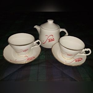 Rita's Tea Room Tea Set